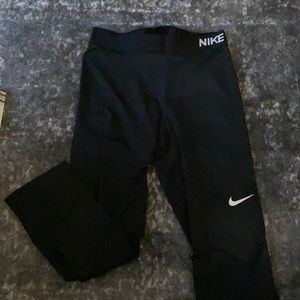 Cropped Nike pro leggings